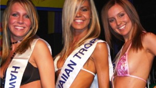 Numbers Of Young Women With Skin Cancer Rises • LadyMag Editor Neutralizes "Men At Work" Signs